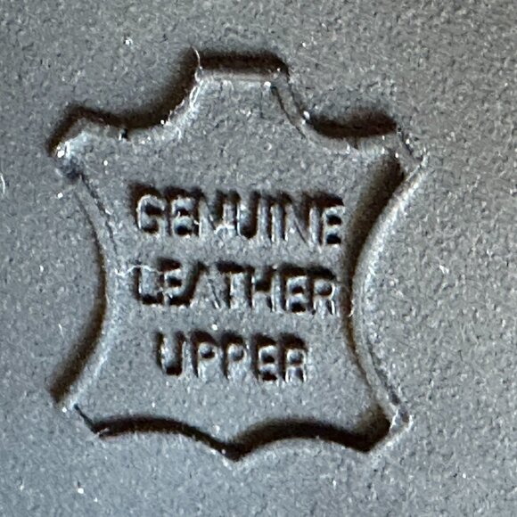 NWOT Talbots Crocodile Embossed Leather Tassle Loafers Womens Size 8 1/2 AA Grey - Picture 8 of 9